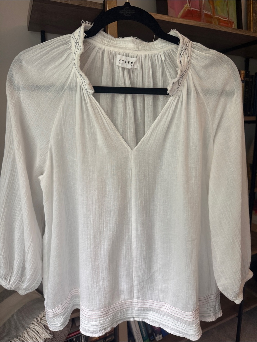 Velvet by Graham and Spencer White Gauze V‑Neck Peasant Tunic S